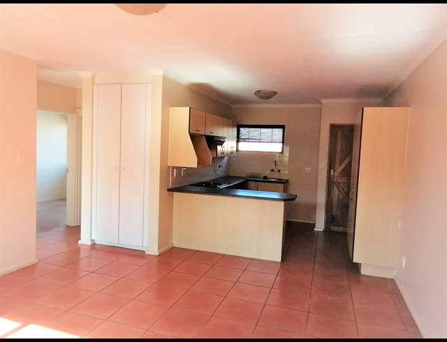 2 BEDROOM SIMPLEX RENTED IN MEYERSDAL